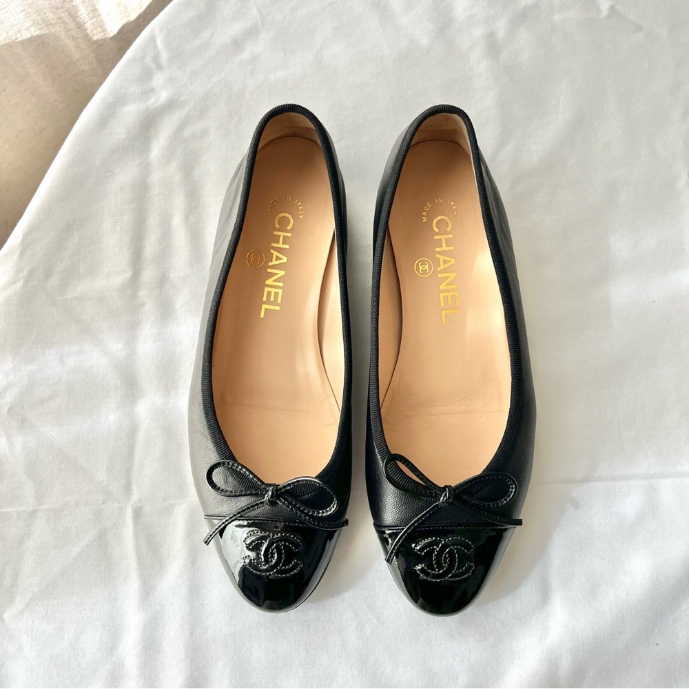 CHANEL Leather Ballet Flats, 36.5